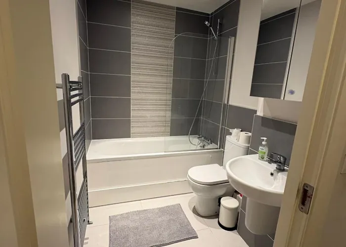 Ubytování v soukromí Luxurious Entire With Grand Living Space And Panoramic Balcony Views *