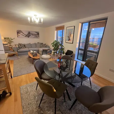 Luxurious Entire With Grand Living Space And Panoramic Balcony Views